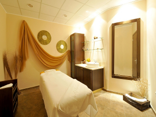 APOLLO GOLDEN SANDS - BEAUTY AND HEALTH CLINIC APHRODITE